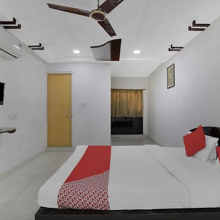 Hotel O Rudra Palace Αχμπανταμπάντ Εξωτερικό φωτογραφία